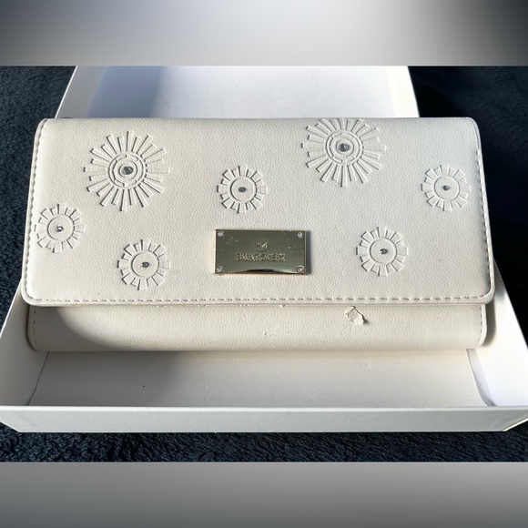 New Swarovski Travel Wallet - Picture 3 of 6